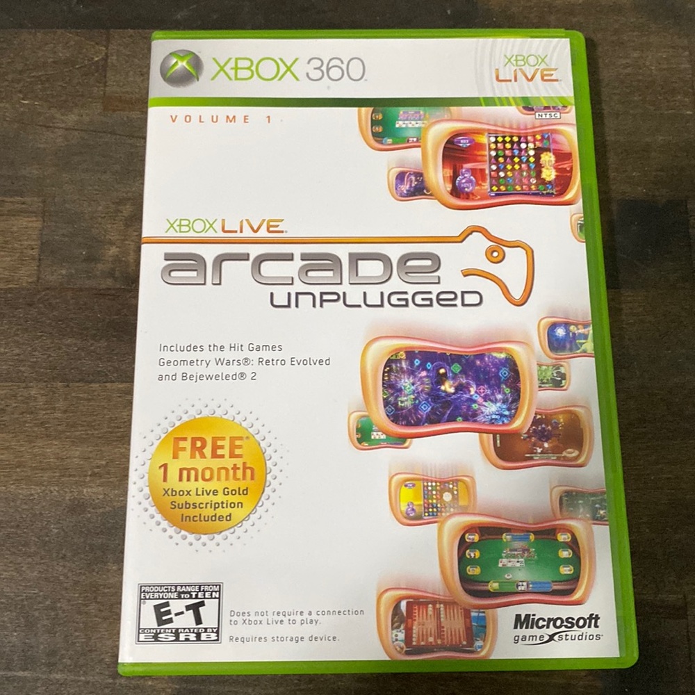 Microsoft Xbox 360 Arcade unplugged